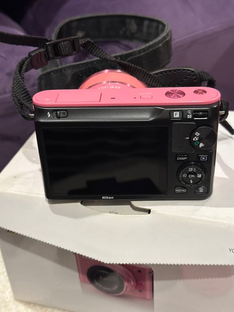 Nikon 1 J1 ピンク 標準ズームレンズキット カメラケース・ストラップ付