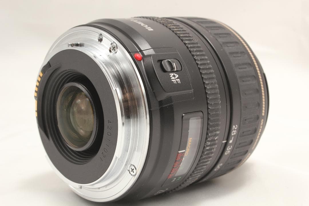 Canon EF 28-105 3.5-4.5 MACRO USM キャップ付き