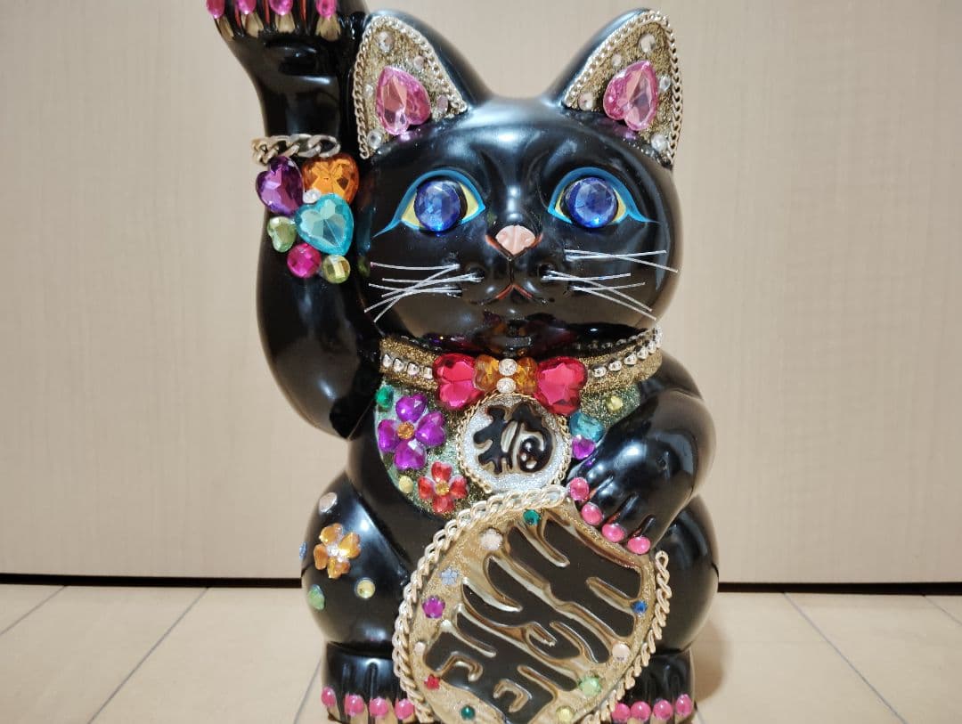な*な様 招き猫 キラキラデコレーション 置物 黒 ブラック 貯金箱 8号27c