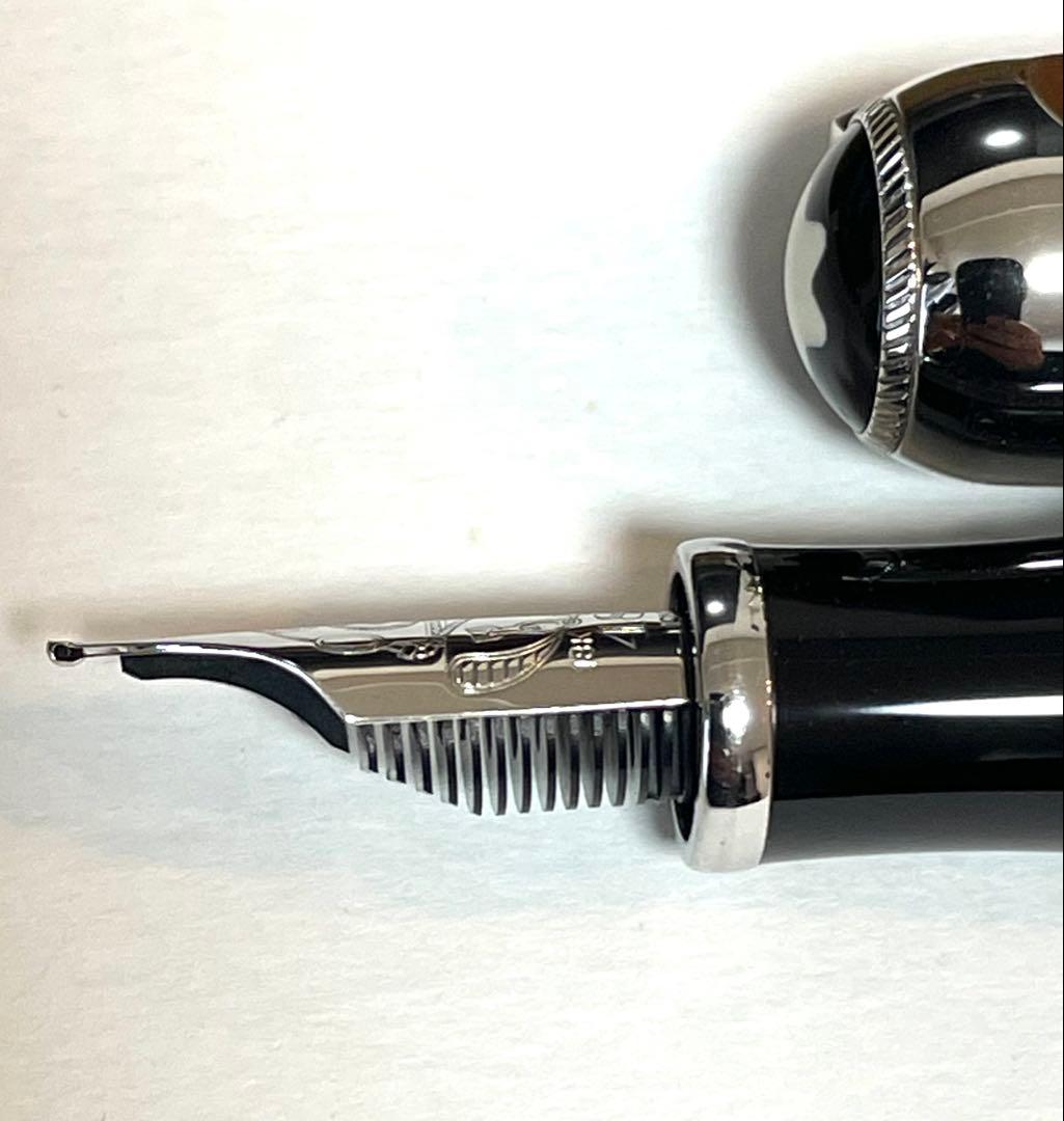 モンブラン 作家シリーズ　万年筆 2003 ジュール・ヴェルヌ M