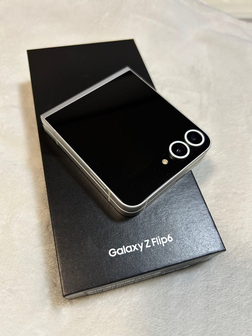 Samsung Galaxy Z Flip6 ホワイト256GB