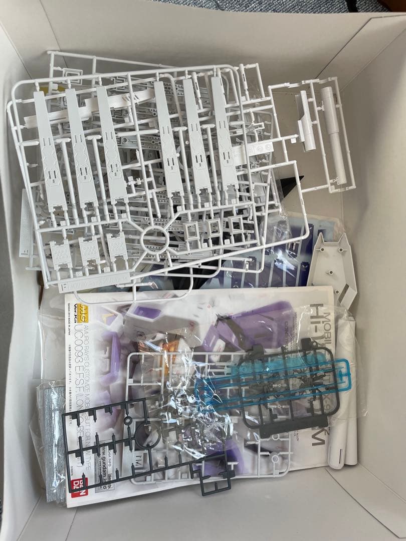 H-I Gundam Ver.Ka MG ジャンク　と　スプレー