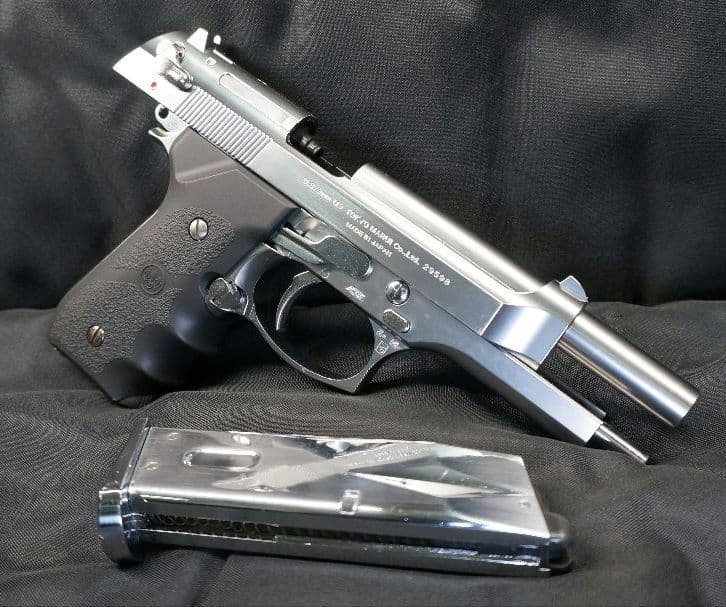 東京マルイ M92F ステンレス グリップ再塗装 社外ピストンカップ交換済 ②