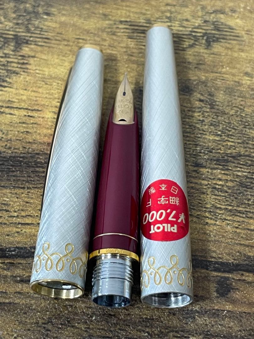 新品未使用 シール付　1970年代製　レディ　18金　F パイロット　万年筆