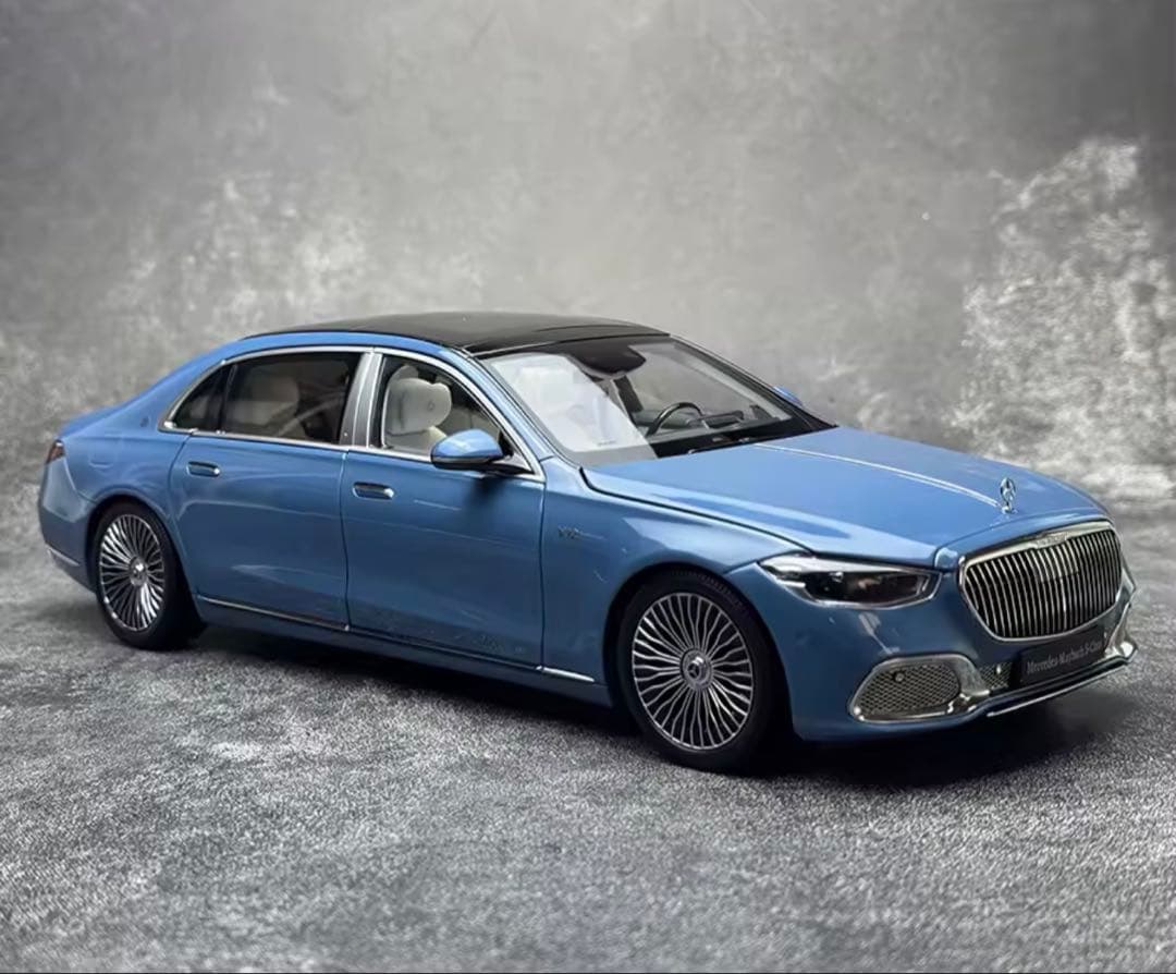 Mercedes-Maybach S-class 1/18スケールモデルミニカー