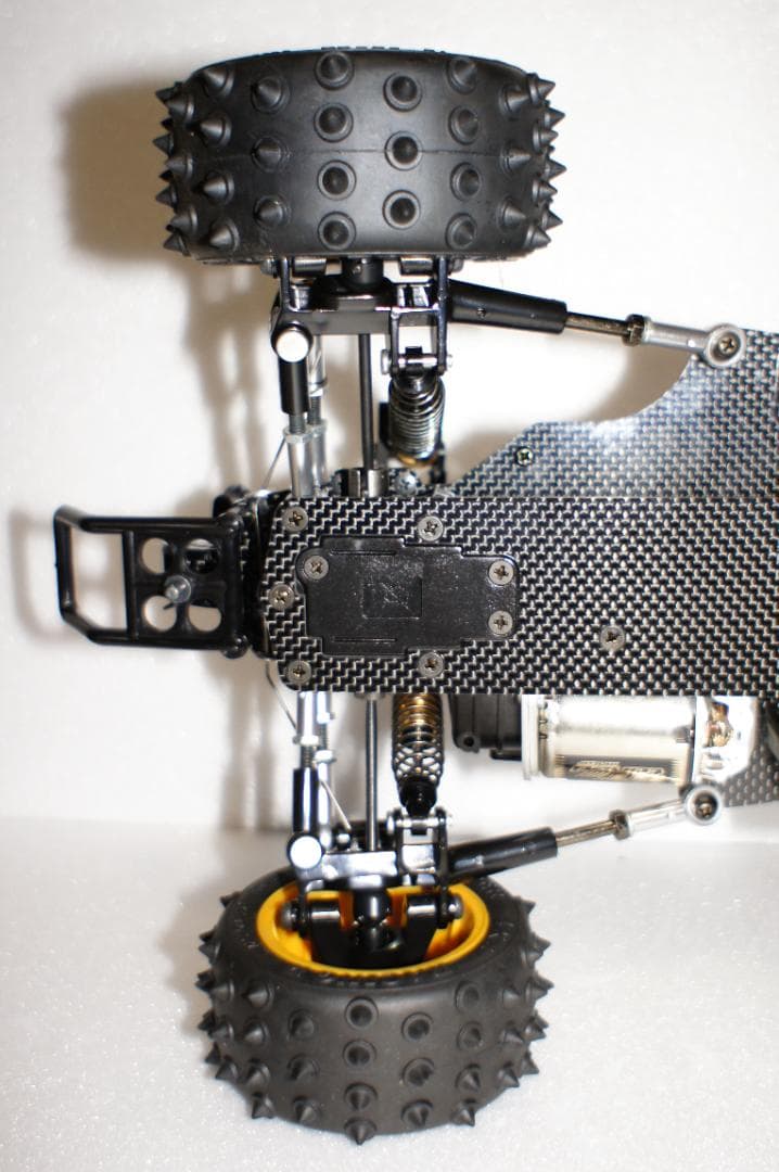 タミヤ　TAMIYA　アバンテ　シャシーのみ