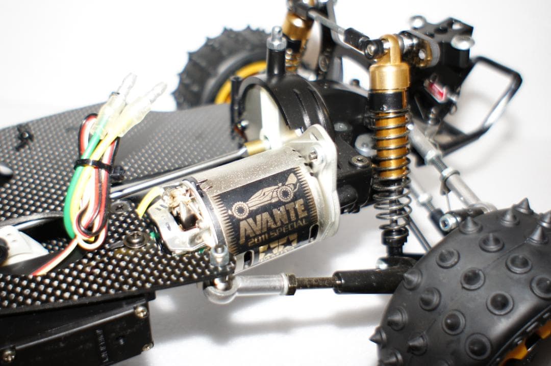 タミヤ　TAMIYA　アバンテ　シャシーのみ