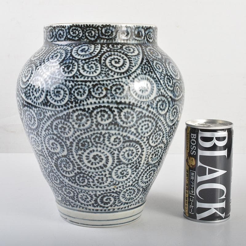 伊万里焼　古伊万里　染付　蛸唐草文　壷　V　R7130B