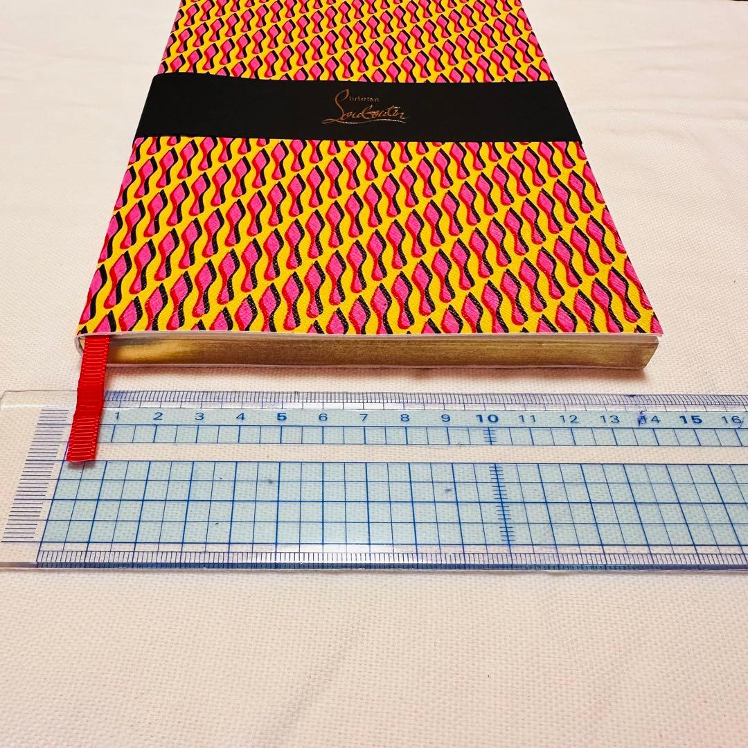 入手困難 レア クリスチャン・ルブタン ノート 非売品 コレクション