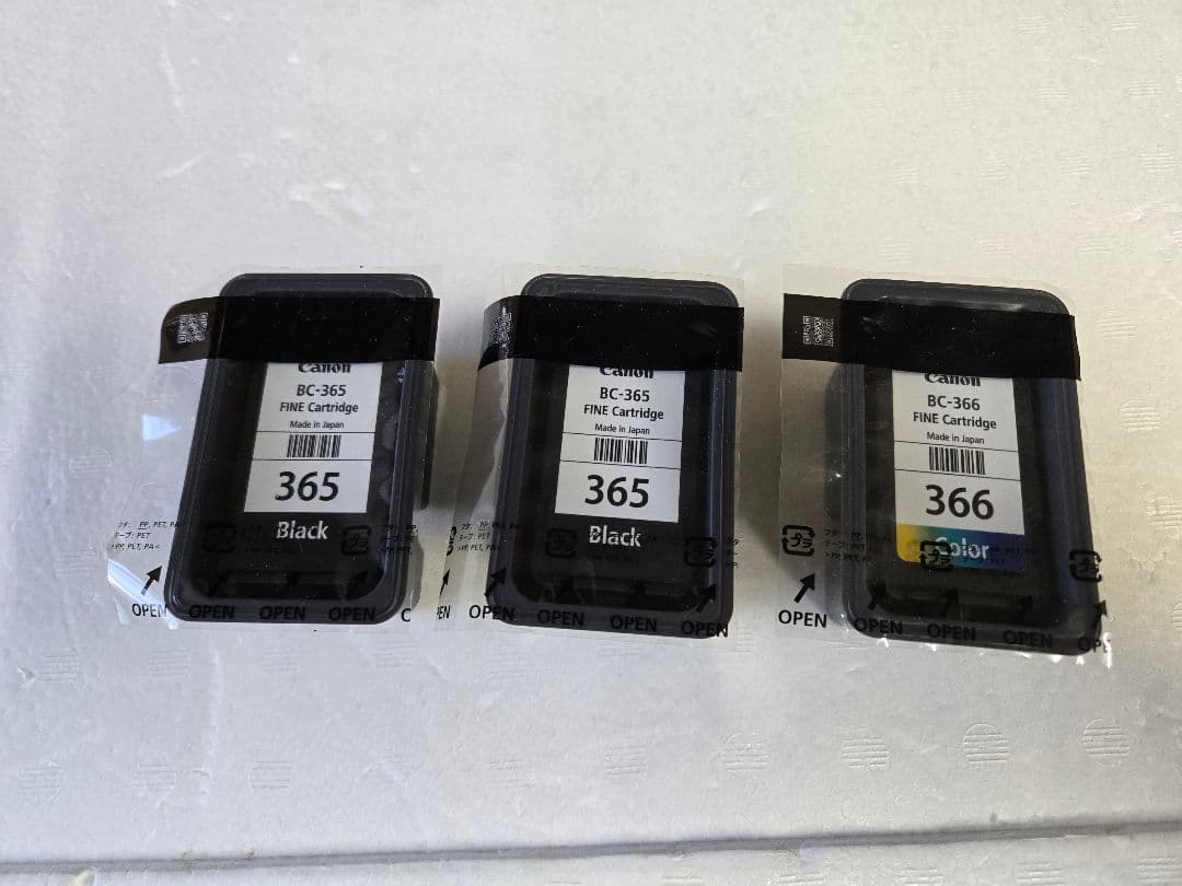 新品　キャノン　TS3730プリンター　　PIXUS　白　Canonインク3個付