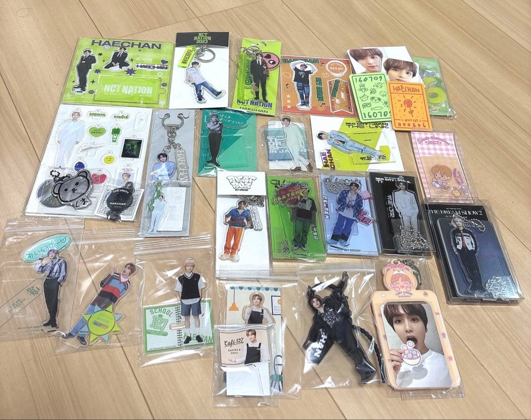 ヘチャン アクリルキーホルダー アクリルスタンド トレカ