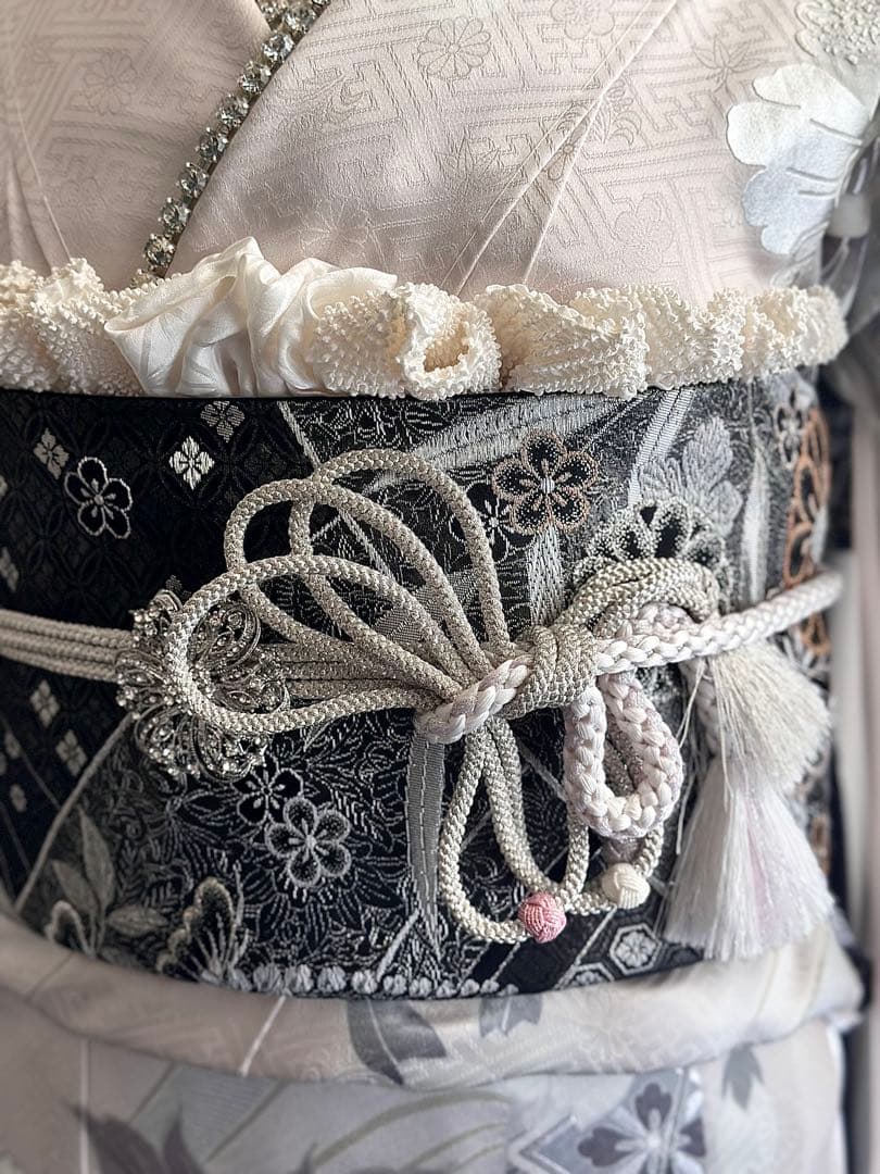 高級振袖 淡いピンクとグレーの花柄　フルセット