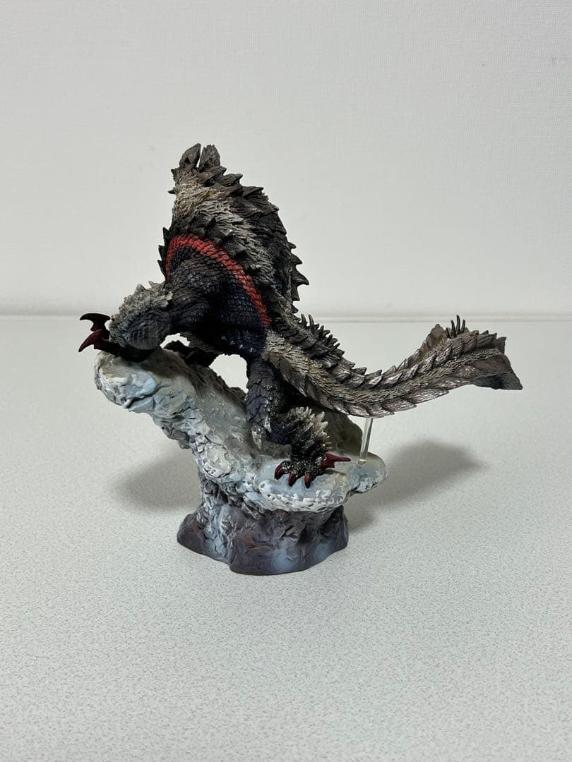 ジンオウガ亜種　クリエイターズモデル　獄狼竜　箱無し　国内正規品