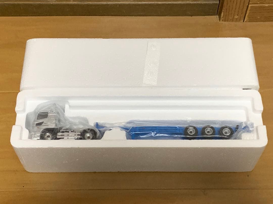 トミカ リミテッド ヴィンテージ ネオ　日野 プロフィア 海上コンテナトレーラー