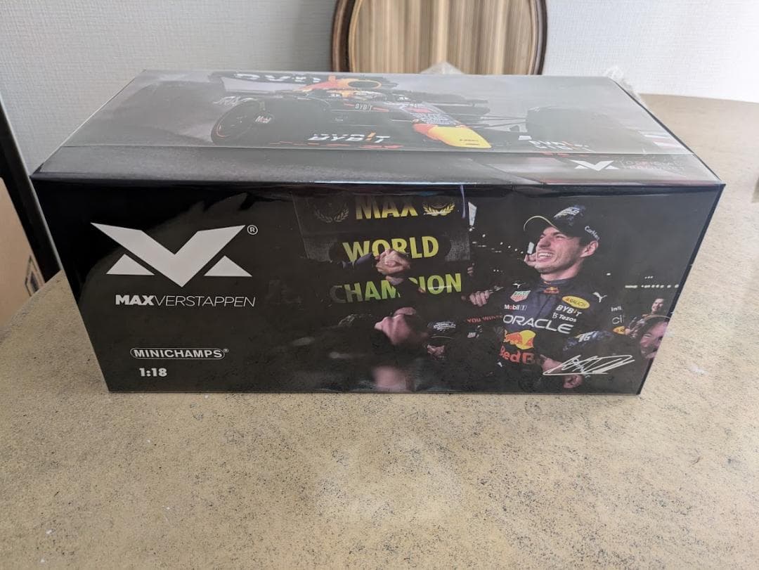 y*a様 フェルスタッペン別注 RB18 日本GP 1/18