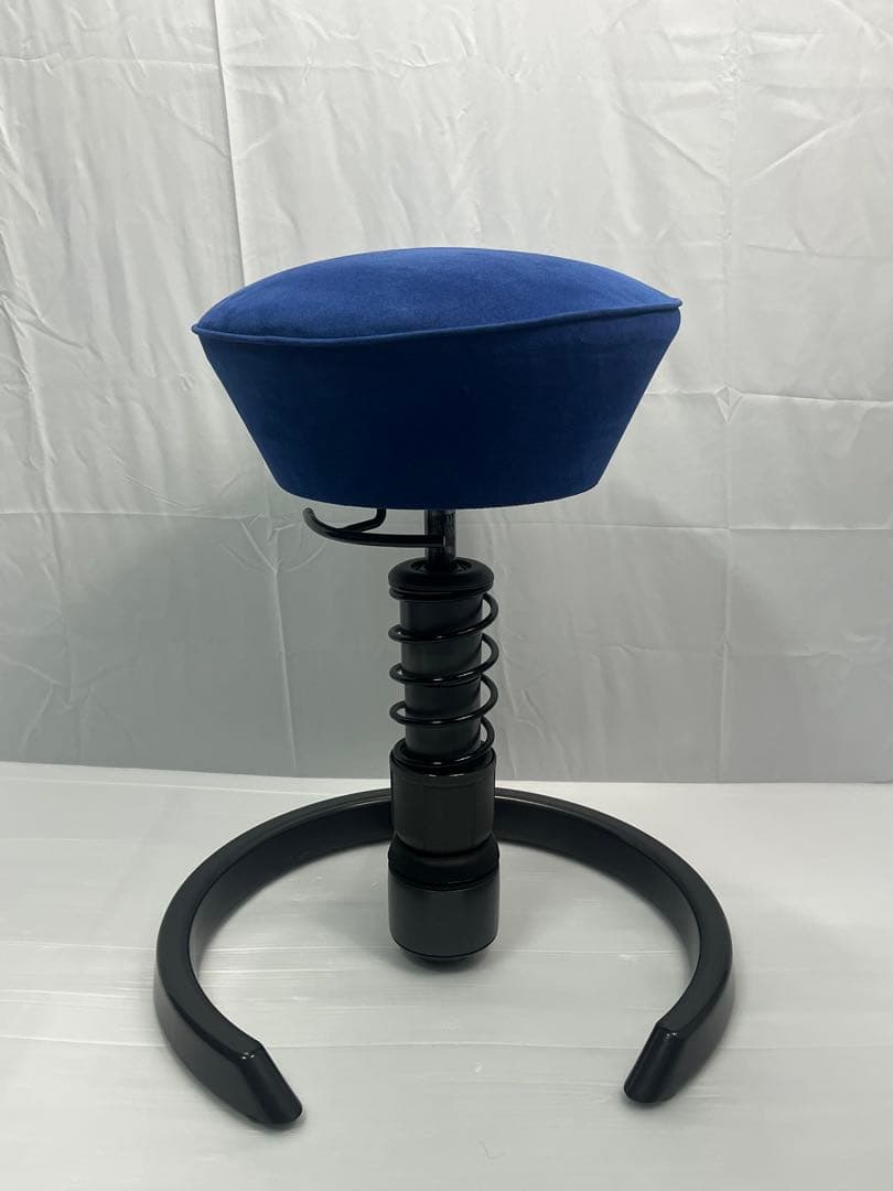 aeris swopper エルゴノミクスチェア 青