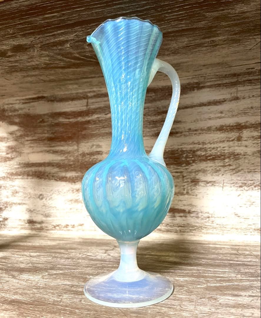 フランスアンティーク オパールセントガラス オパリン 花瓶 フラワーベース 花器