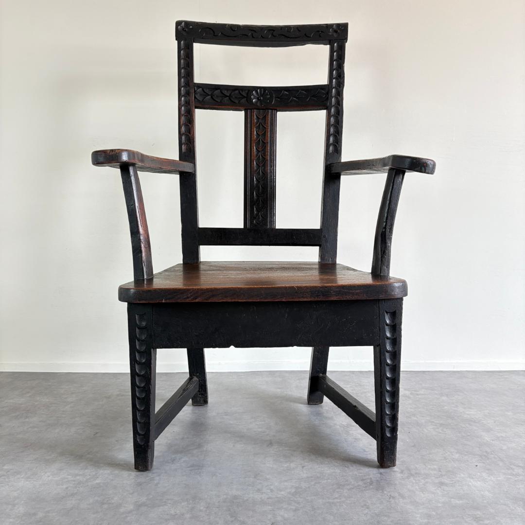 イギリス製　アンティーク　アームチェア