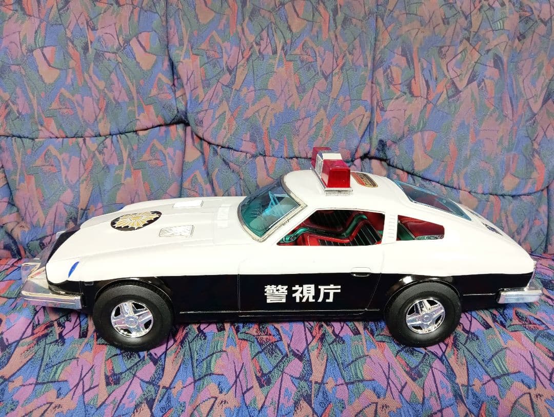 イチコーのニッサン Fairlady Z パトロールカー未使用品 全長47㌢