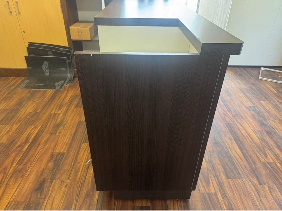 定価20万 美品 木製レジカウンター 可動棚付 店舗什器