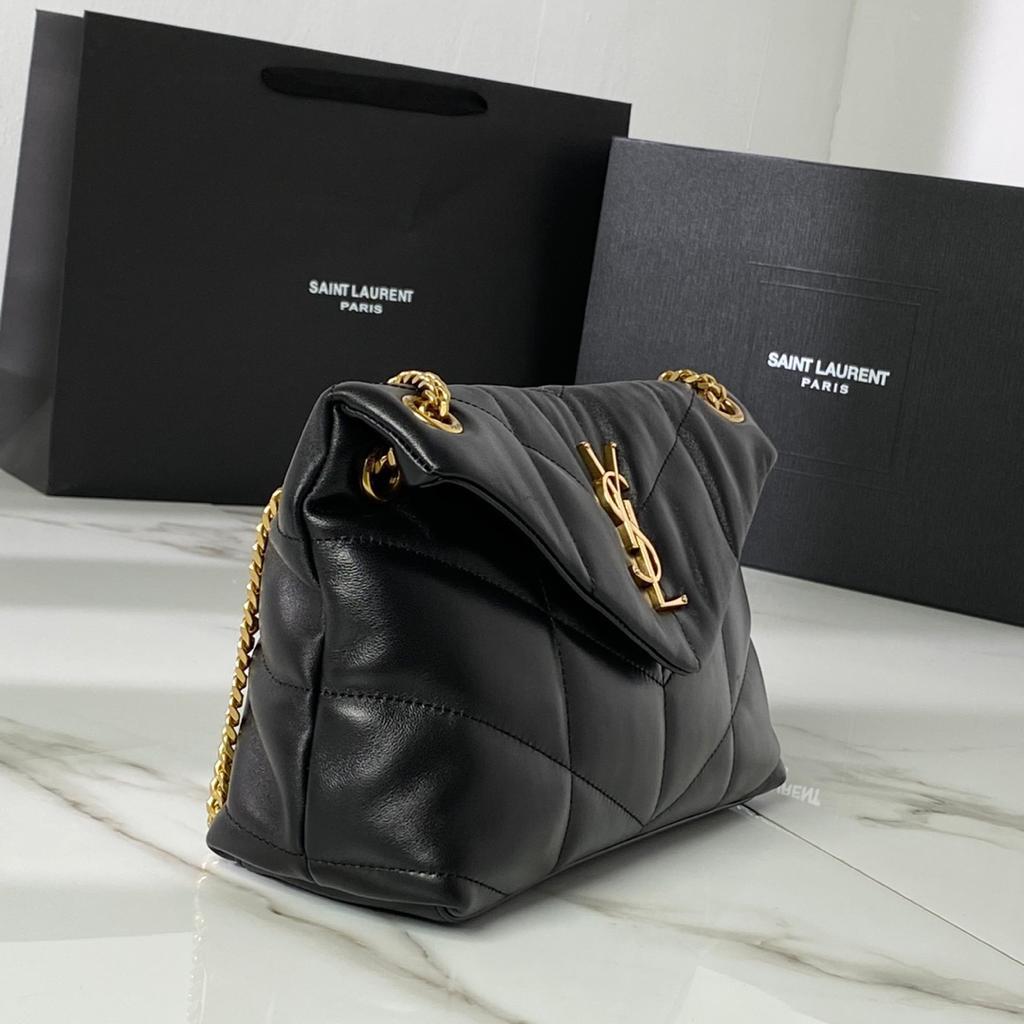 大人気！YSLショルダーバッグ ブラック