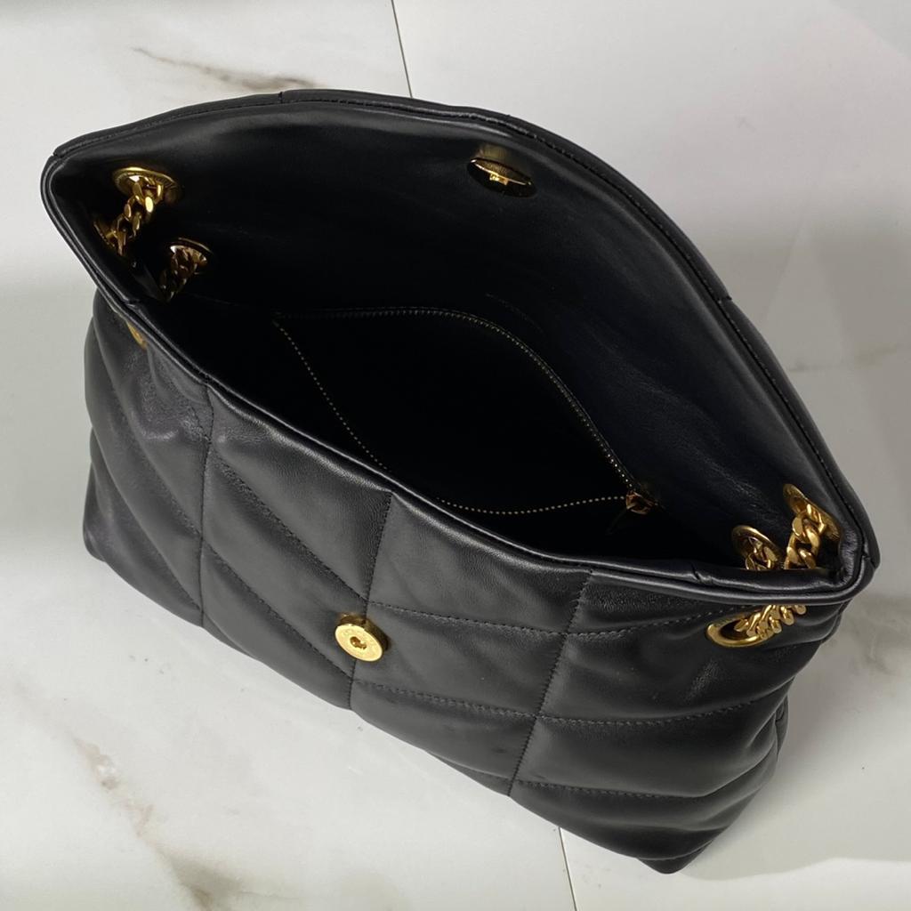 大人気！YSLショルダーバッグ ブラック