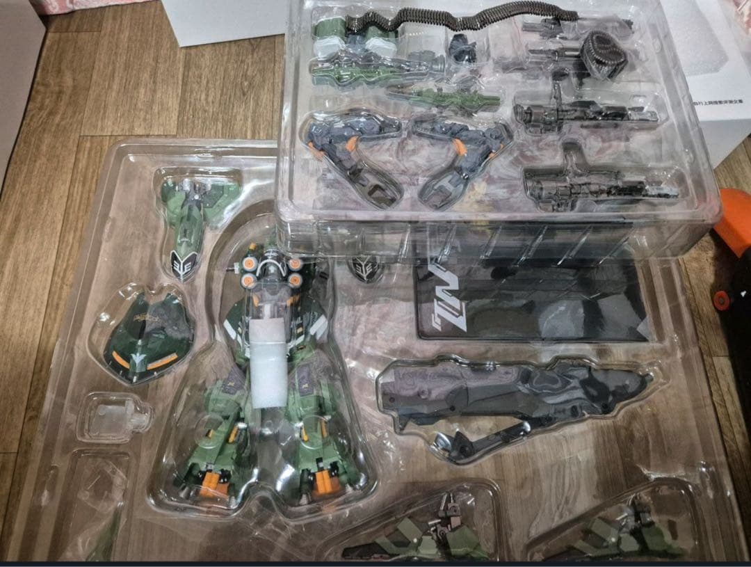 海外製クシャトリヤメタルビルド風フィギュア