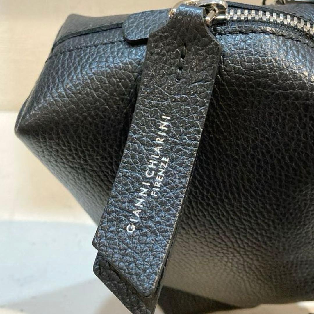 【美品】GIANNI CHIARINI アリファ S ショルダーバッグ　黒