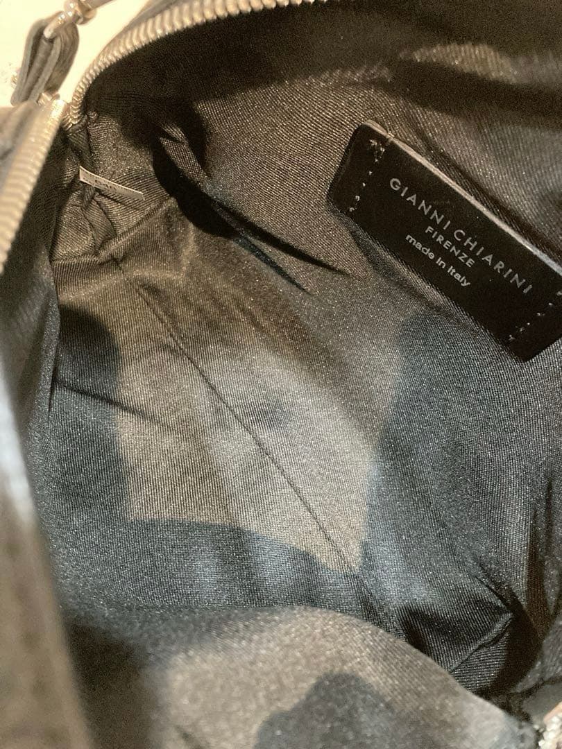 【美品】GIANNI CHIARINI アリファ S ショルダーバッグ　黒