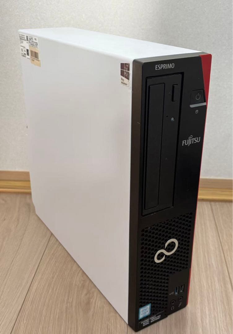 富士通デスクトップPC/i5/メ8/SSD256/Office21/Win11