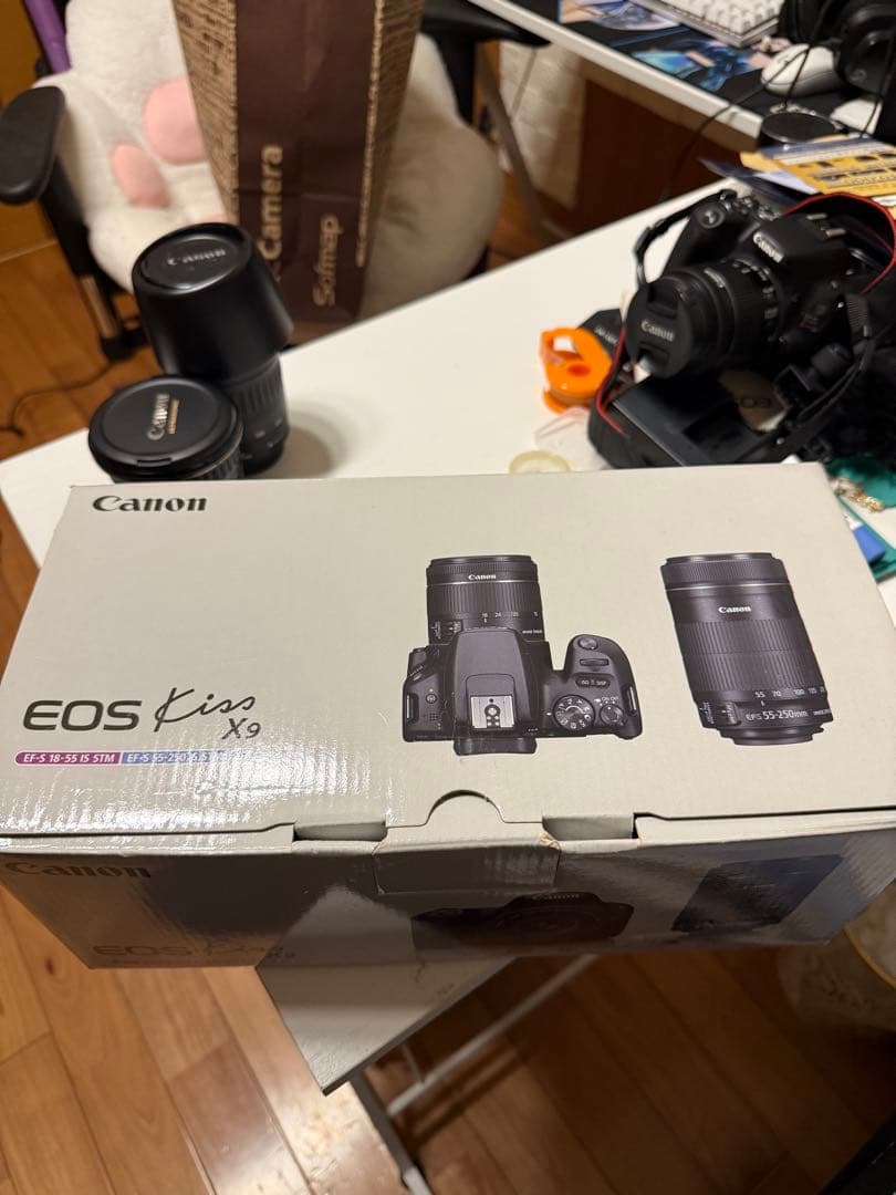 Canon EOS Kiss X9 デジタル一眼レフ 4本レンズ付き