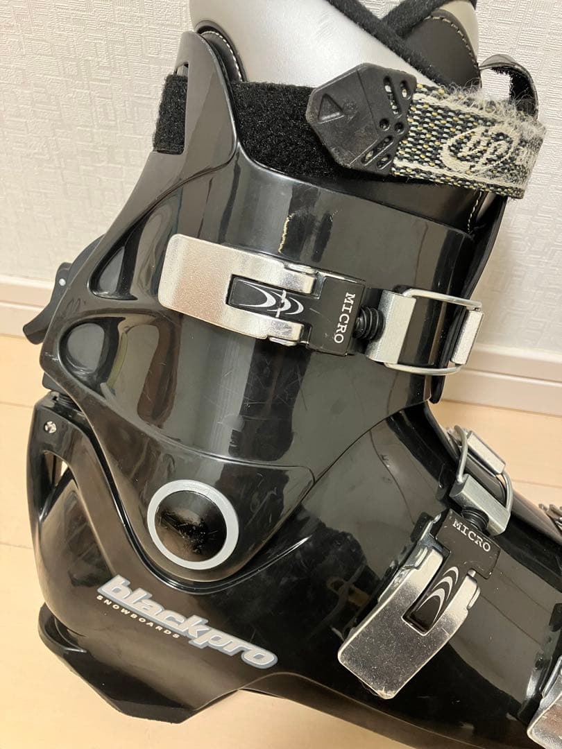 アルペンスノーボード　ブーツ 28.0cmぐらい　⑨ blackpro