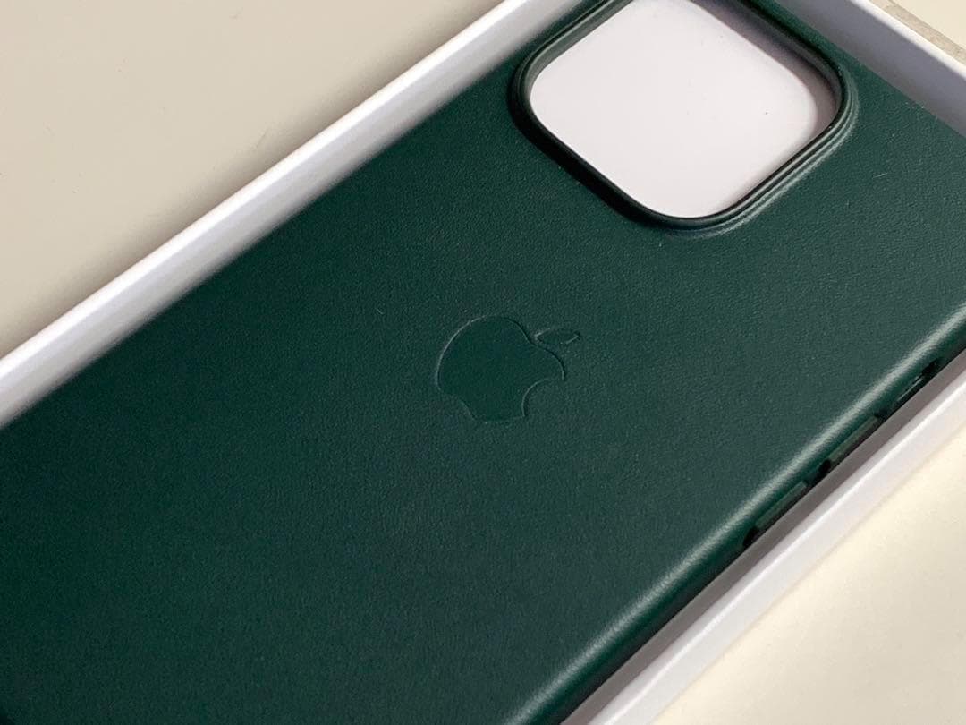 【新品】純正 iPhone 13 Pro レザーケース・セコイアグリーン①