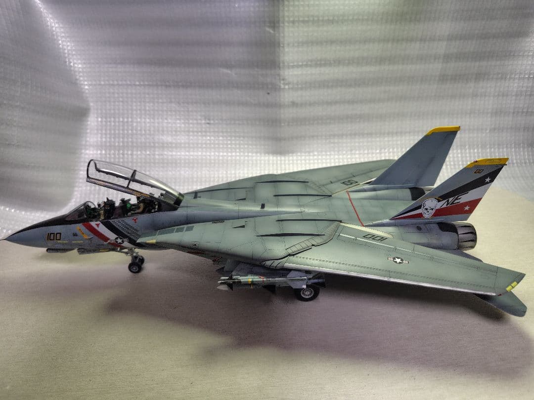 タミヤF-14 Dトムキャット 1/48VF−2バウンティ ハンターズ模型完成品