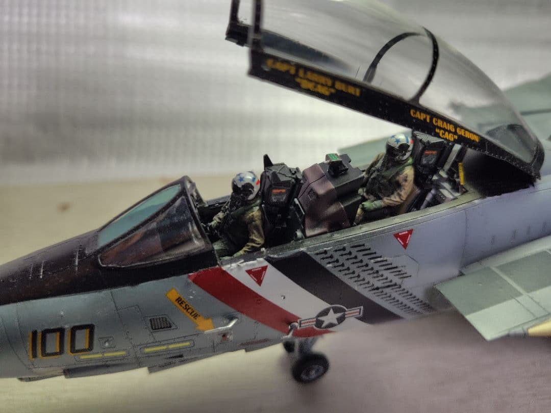 タミヤF-14 Dトムキャット 1/48VF−2バウンティ ハンターズ模型完成品