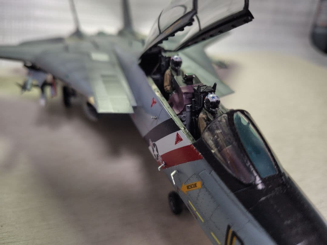 タミヤF-14 Dトムキャット 1/48VF−2バウンティ ハンターズ模型完成品