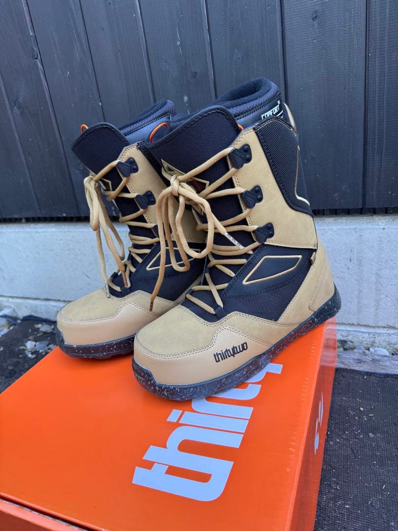 ほぼ新品 thirtytwo スノーボードブーツ JP 32