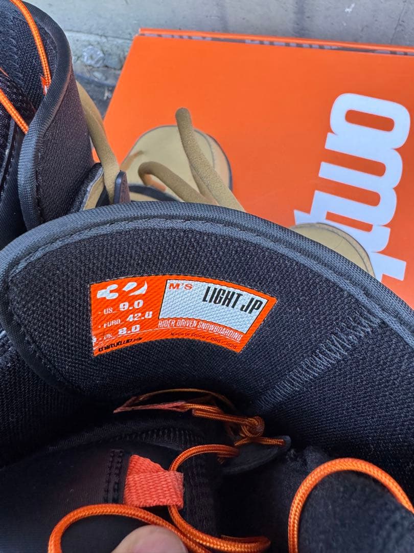 ほぼ新品 thirtytwo スノーボードブーツ JP 32