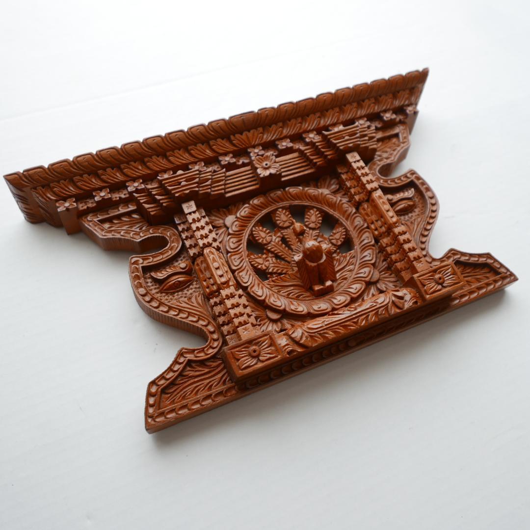 未使用☆ネパール木彫☆孔雀の窓☆ 木製ウィンドウフレーム☆Ankhi Jhyal