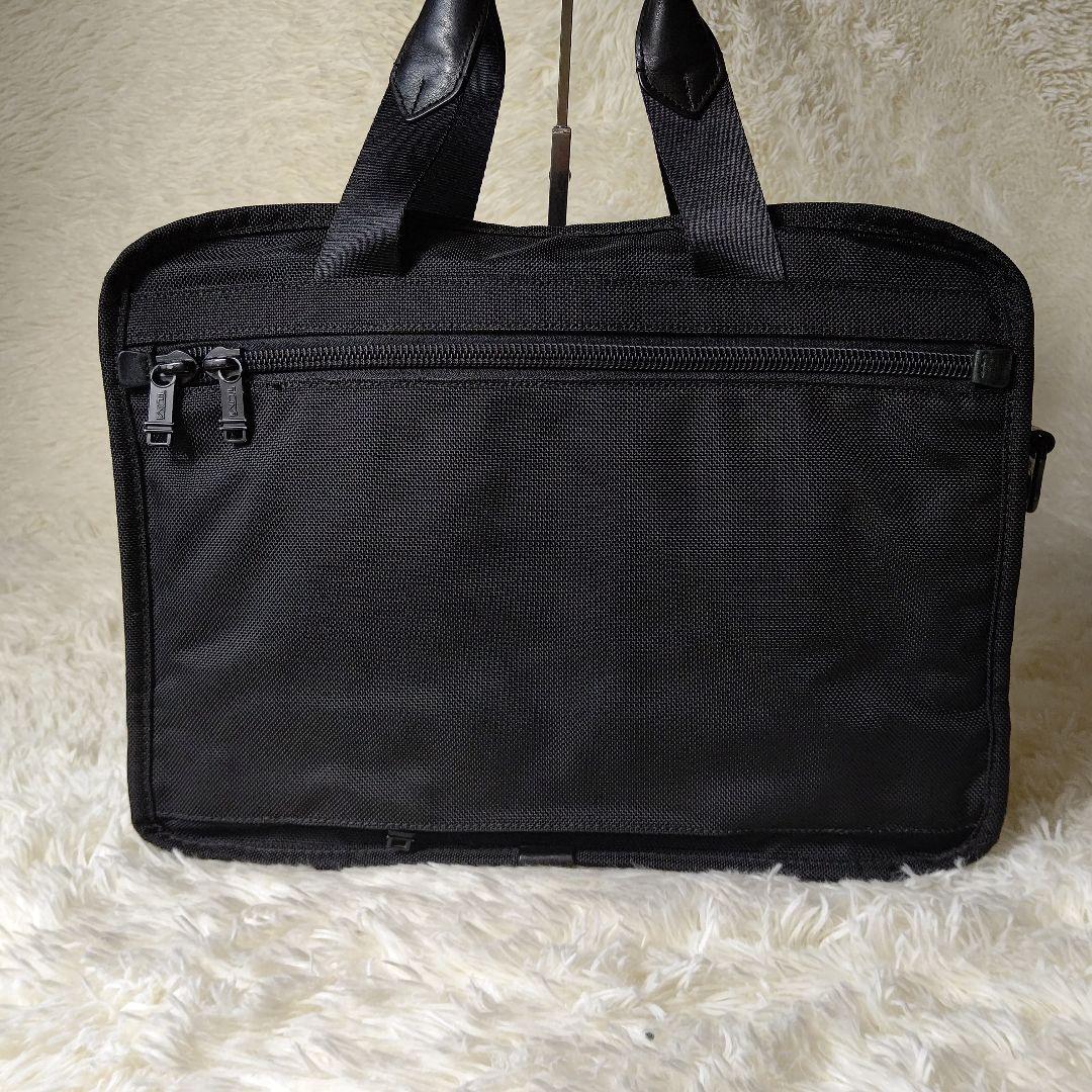 TUMI　トゥミ　ビジネスバッグ　大容量　A4収納可