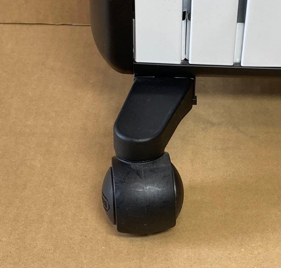 DeLonghi デロンギ オイルヒーター 8-10畳用MDHU12-BK