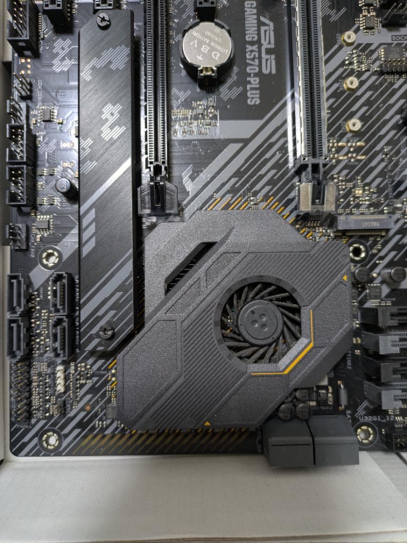 ASUS TUF GAMING X570-PLUS マザーボード