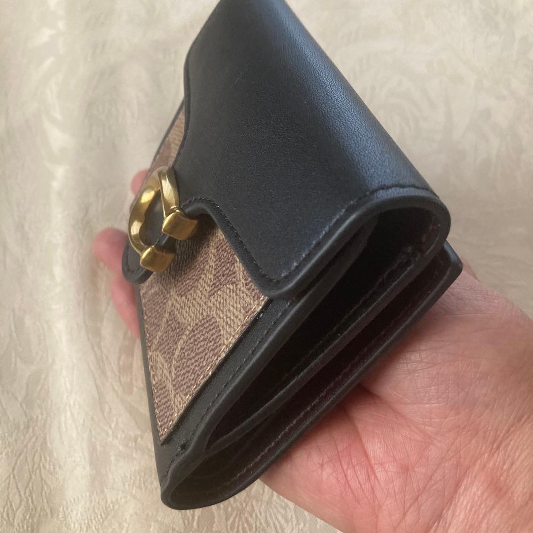 COCO.COACH 二つ折り財布 黒 ブラウン