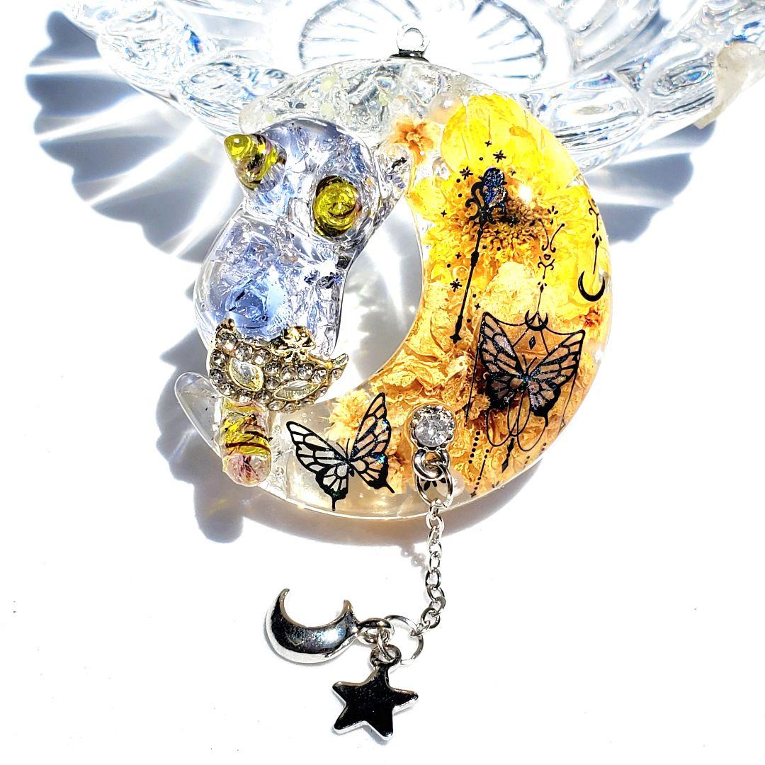 やっちゃん 　　ガラス・天然石レジンネックレス　オルゴナイト　ハンドメイド