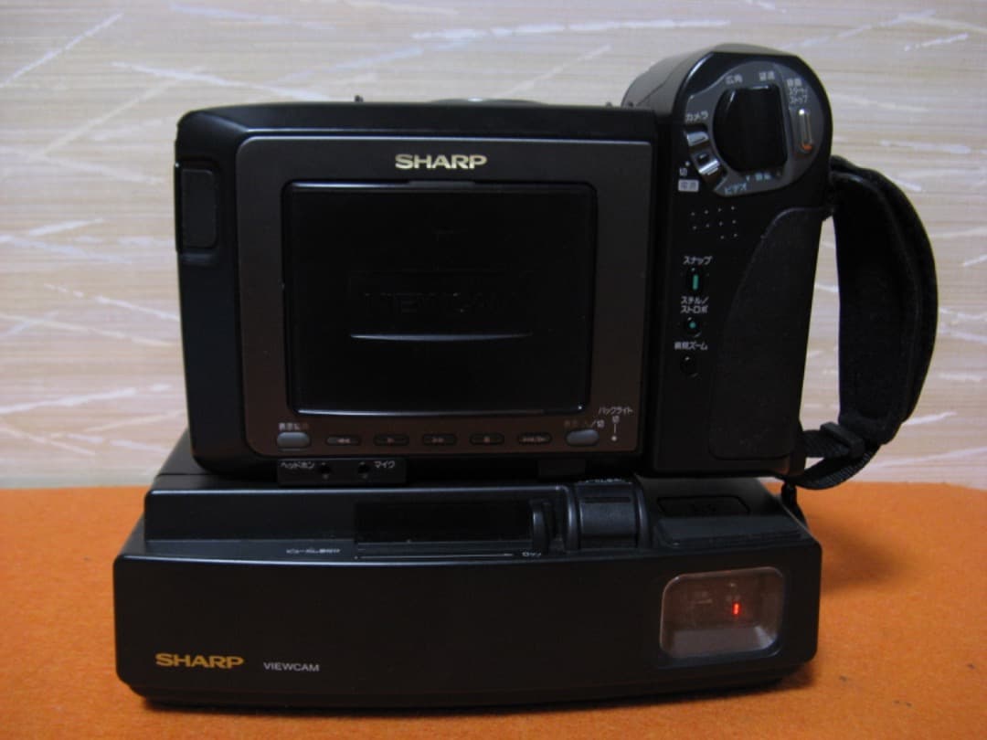 動作OK❗️☆シャープの液晶Hi8/8ミリビデオカメラ・VL-HL50