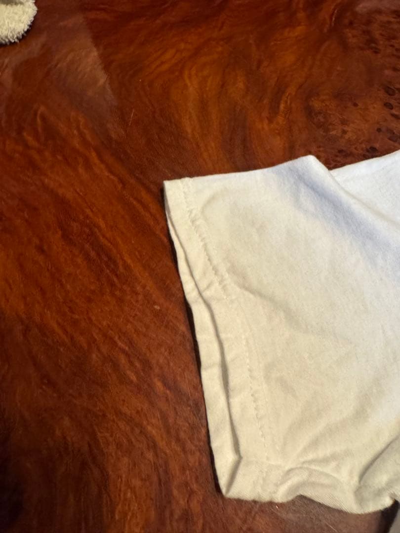 ワンダイレクションGILDAN白正規オリジナルツアーT、Mコピーライト入り