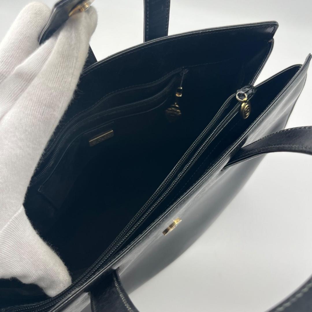 13971✨グッチ ハンドバッグ レザー フラップ 黒 ブラック