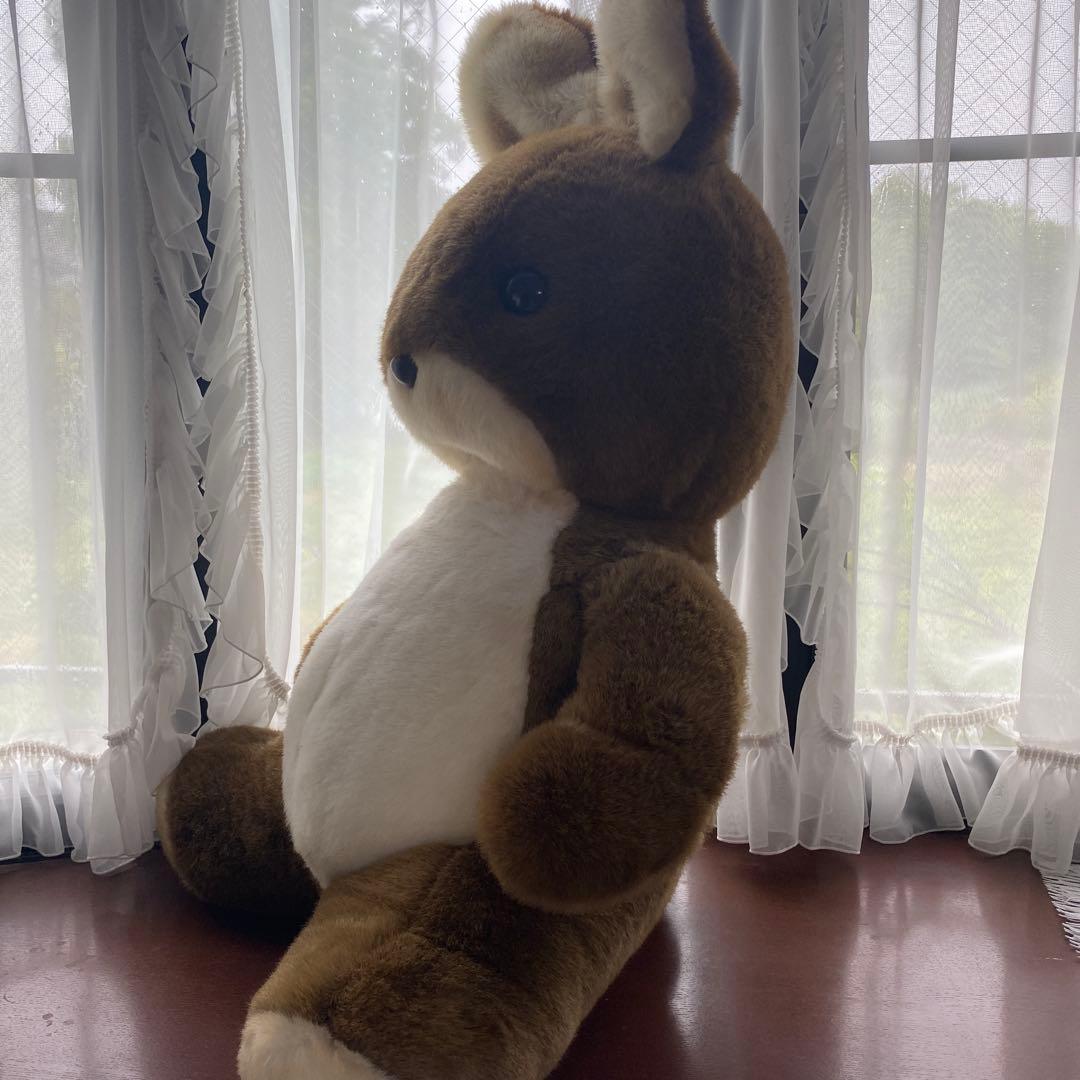 大きいウサギのぬいぐるみサンアロー