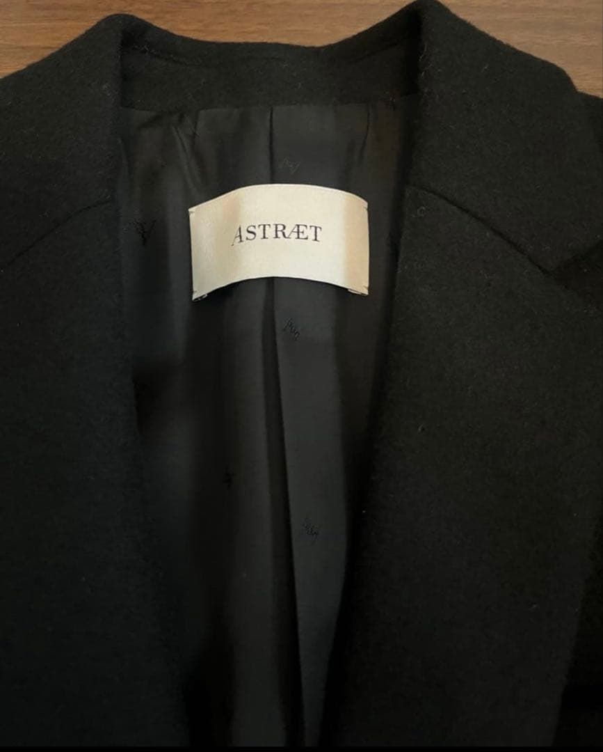 【週末限定価格】美品☆アストラット　ウール　カシミヤ　チェスターコート　ブラック