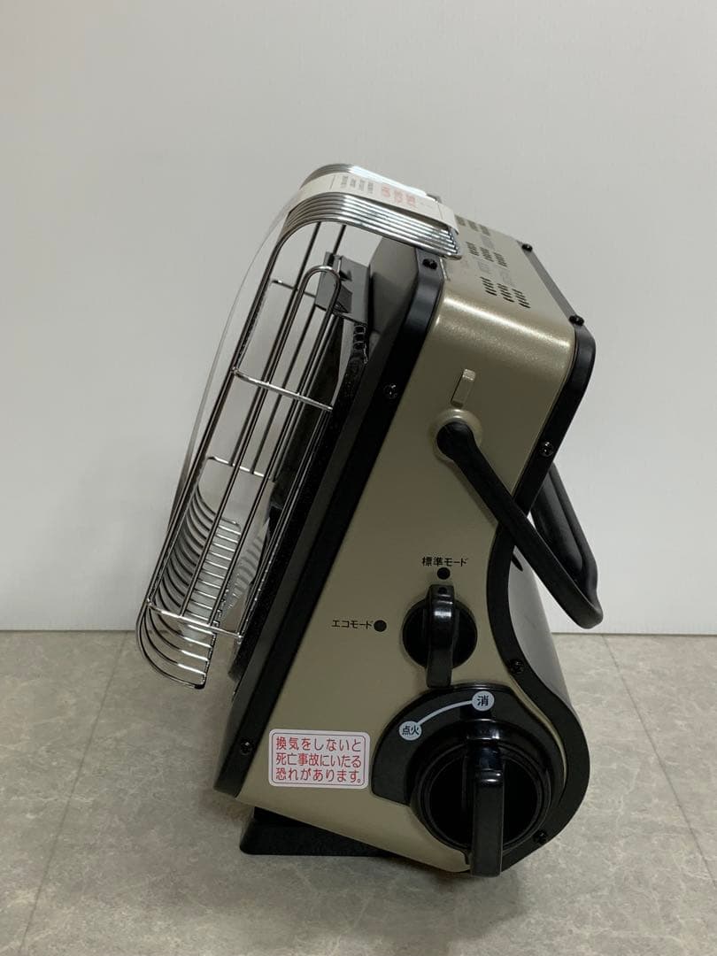 新品 イワタニ カセットストーブ CB-CGS-PTB 社外カセットボンベ2本付